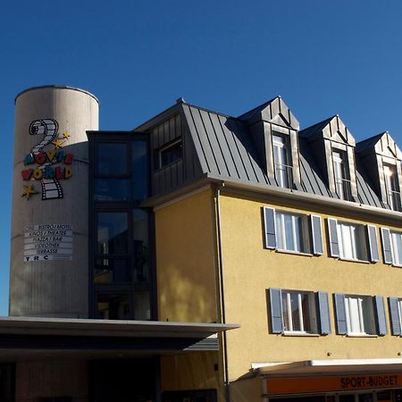 שפיץ Hotel Movieworld מראה חיצוני תמונה