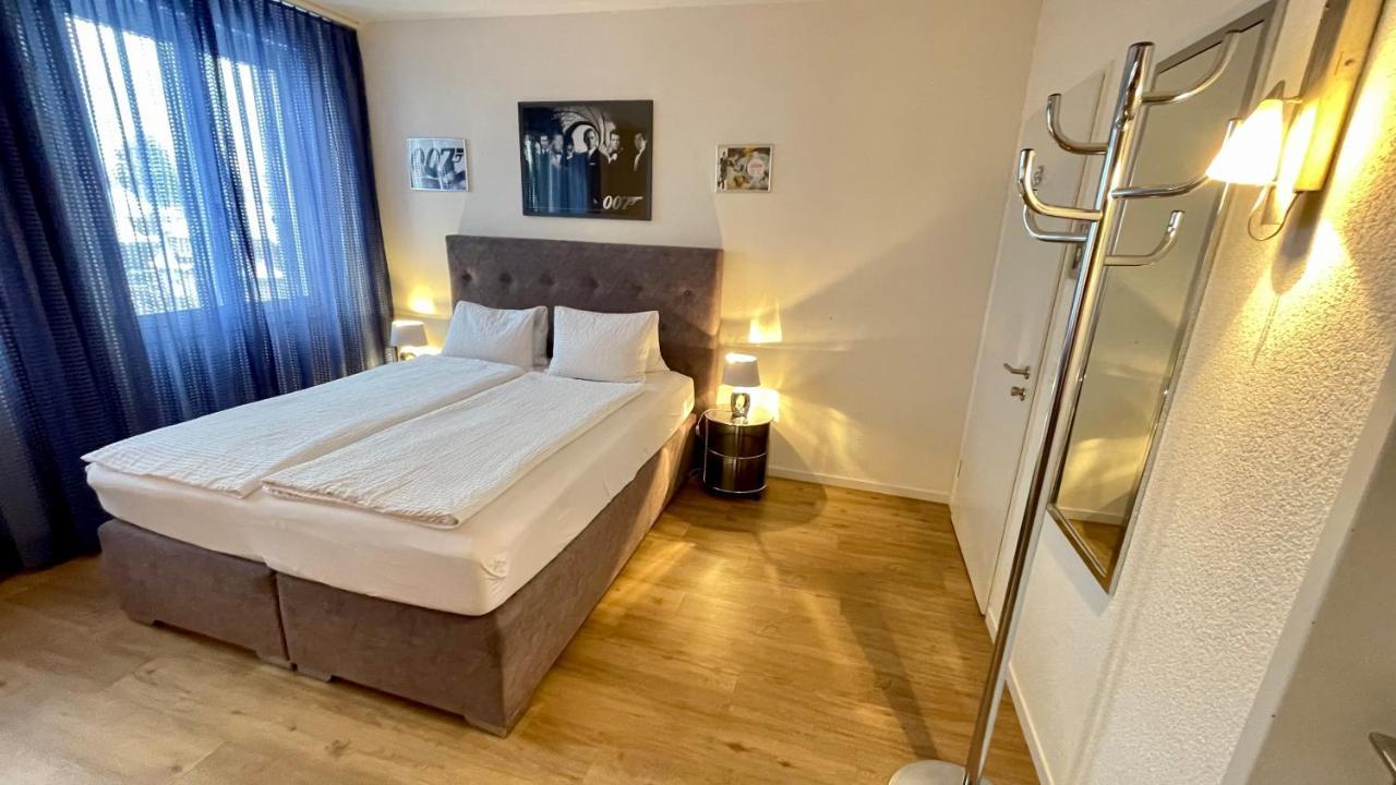 שפיץ Hotel Movieworld מראה חיצוני תמונה