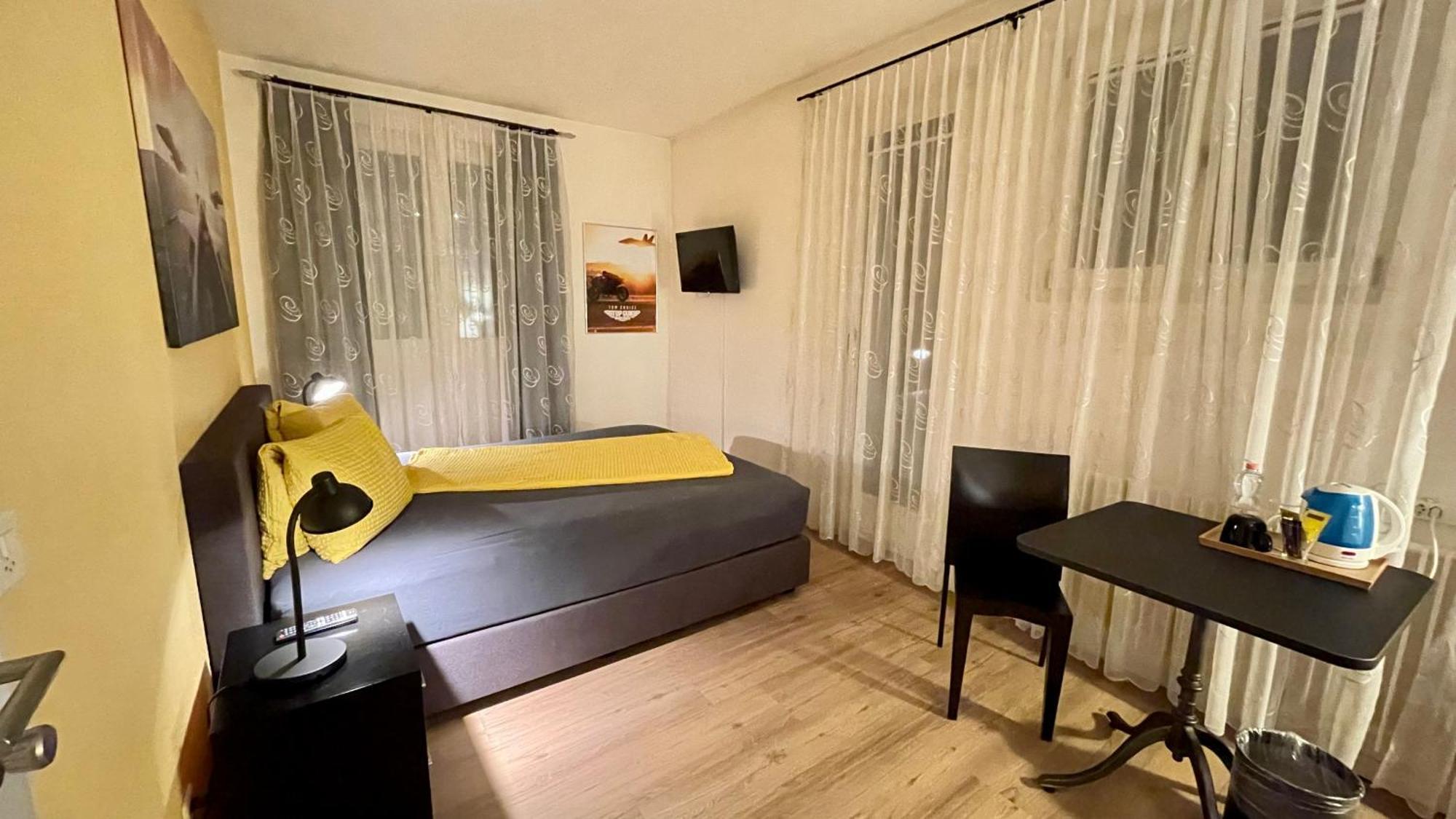 שפיץ Hotel Movieworld מראה חיצוני תמונה